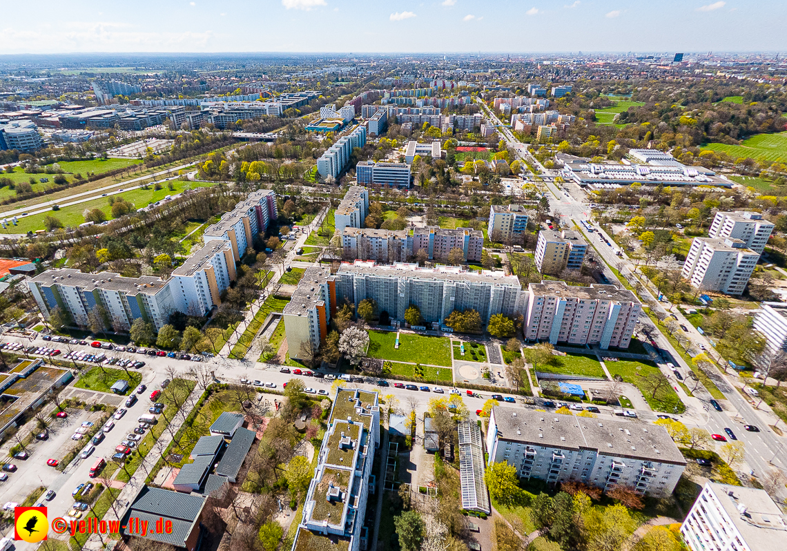 21.04.2023 - Baustelle der Großsanierung Kurt-Eisner-Straße in Neuperlach